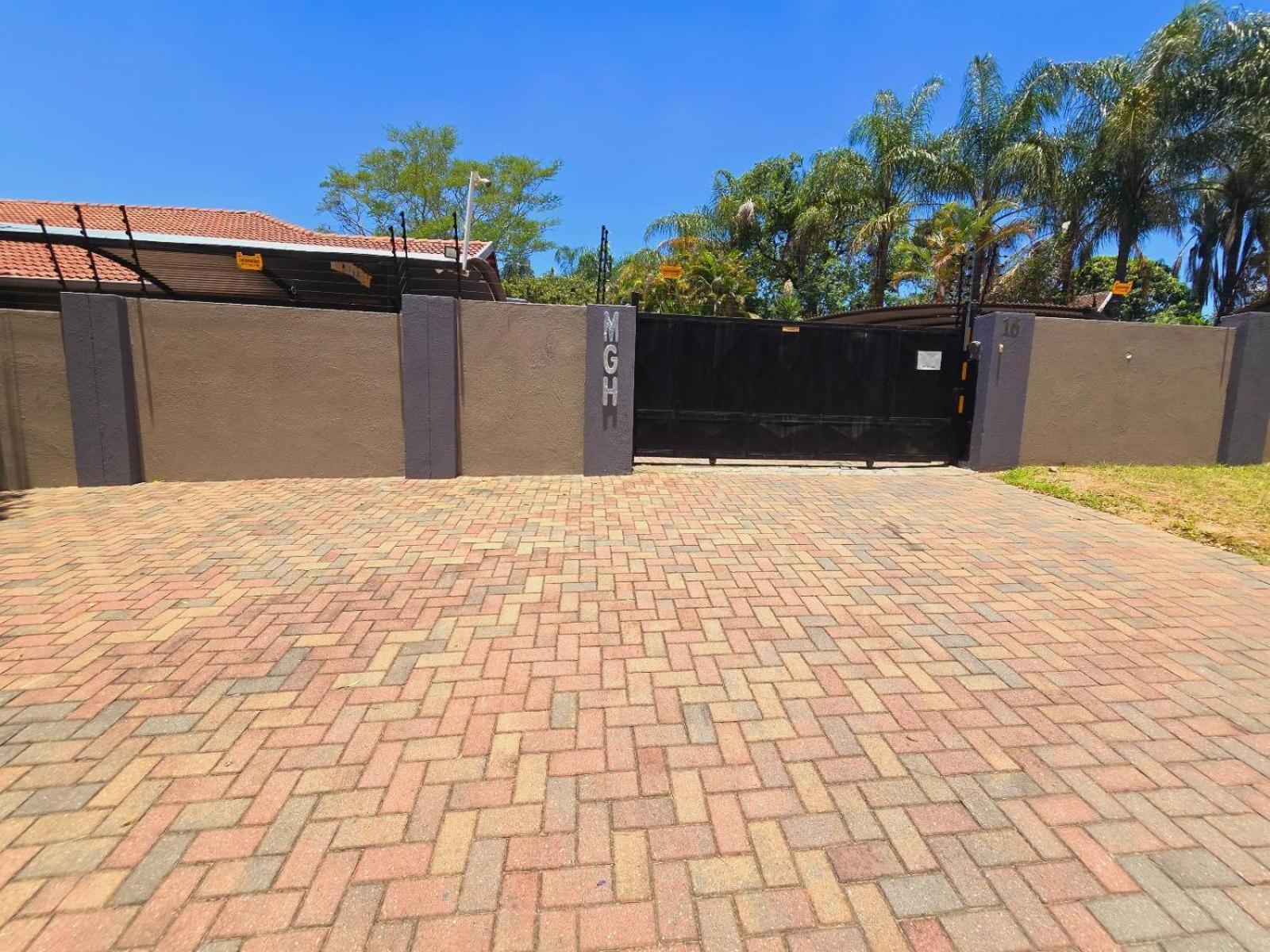 Bonim Guesthouse - Aka Magisha Guesthouse Mbombela ภายนอก รูปภาพ