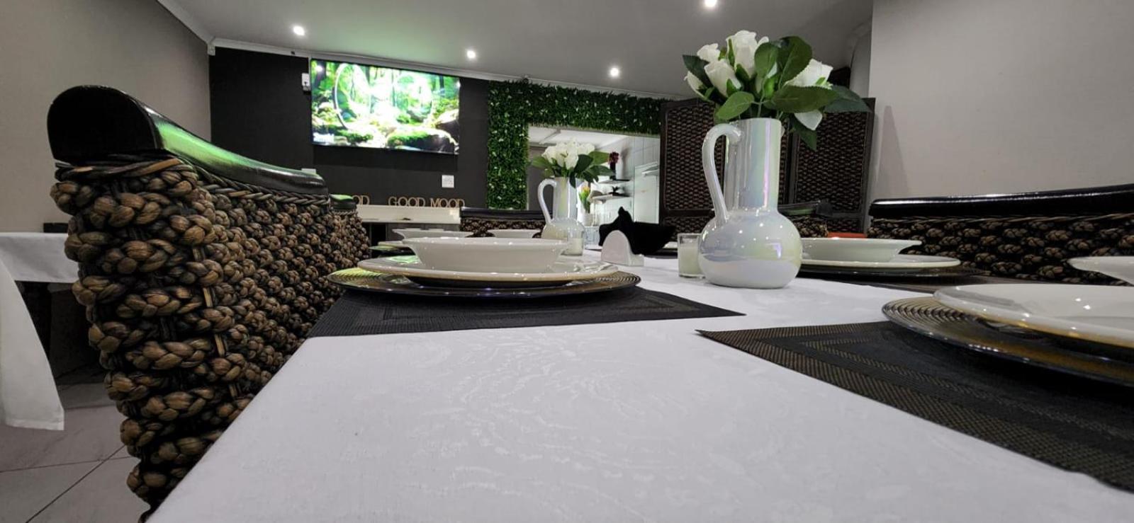 Bonim Guesthouse - Aka Magisha Guesthouse Mbombela ภายนอก รูปภาพ